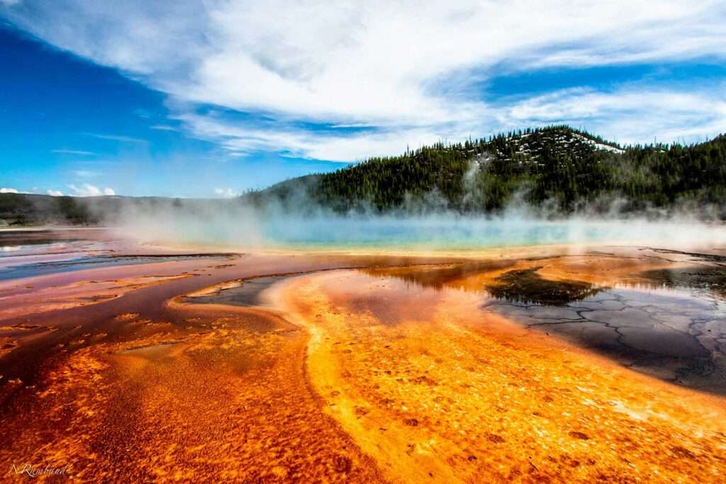 Geyser in yellowstone park, USA